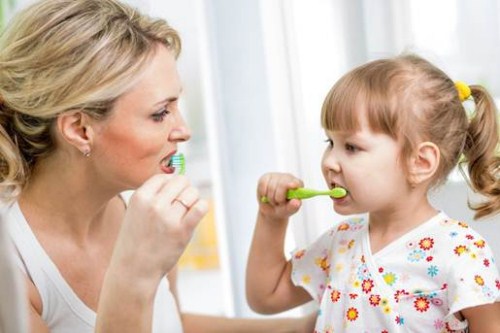 biện pháp vệ sinh răng miệng cho trẻ 4