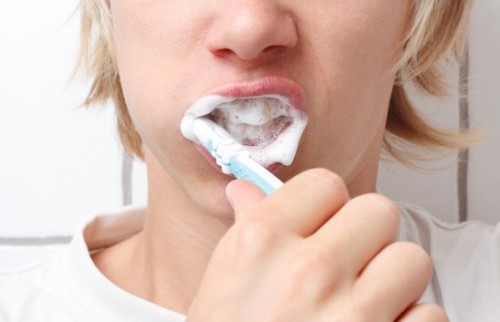 Vì sao đánh răng thường xuyên vẫn bị sâu răng 3